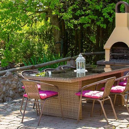 Ferienwohnung Am Walnussbaum Parchtitz Dış mekan fotoğraf